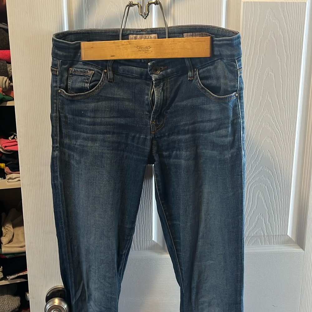 Guess Jeans Curvy Sophia  Skinny Sz 29x32
GUC